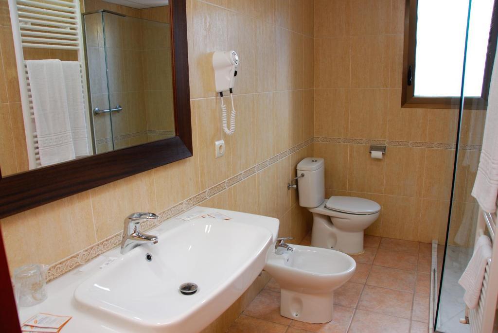 Hotel Balneari De Vallfogona De Riucorb מראה חיצוני תמונה
